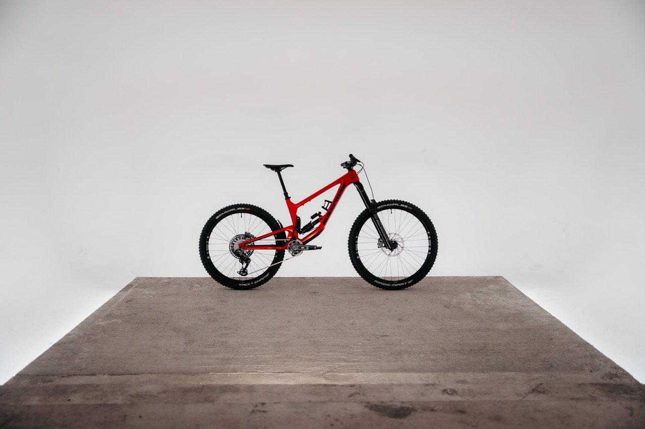 Nukeproof Giga Carbon-3 Large